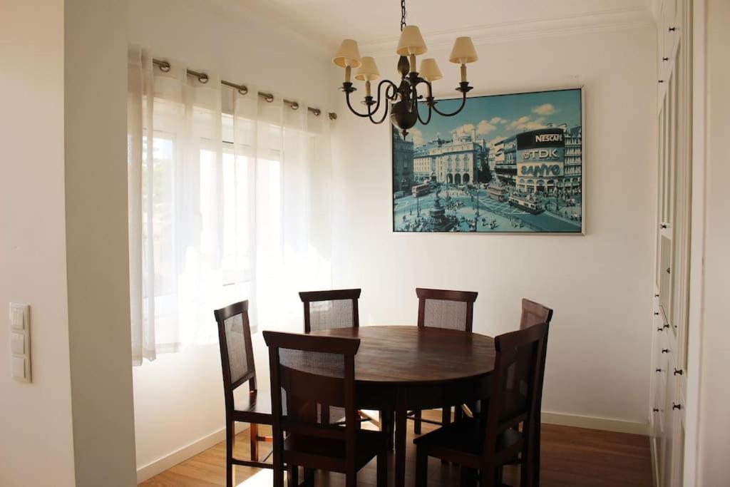 Sunny Apartment In Lisbon Luaran gambar